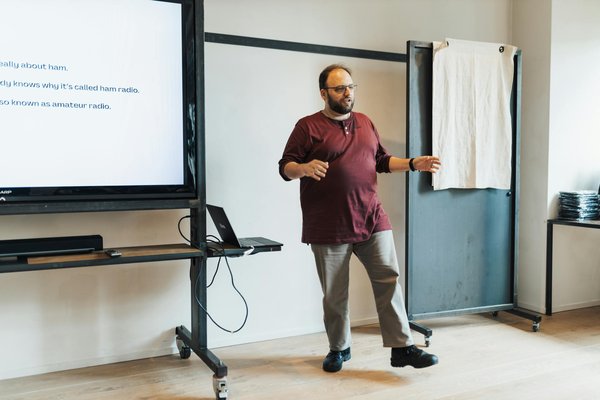 Maîtrisez votre Temps : Optimiisez avec une Formation en Ligne ou en Présentiel ?