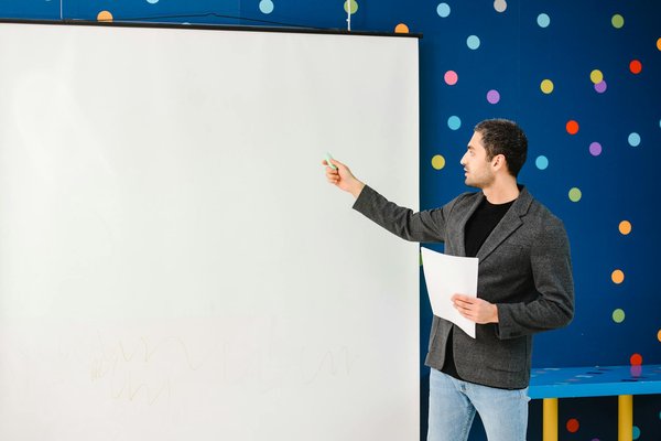 Créez un Contenu Éternel : L'Essentiel de Votre Stratégie de Contenu